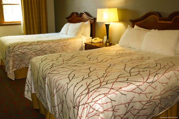 HARBOR WINDS HOTEL SHEBOYGAN (Sheboygan)